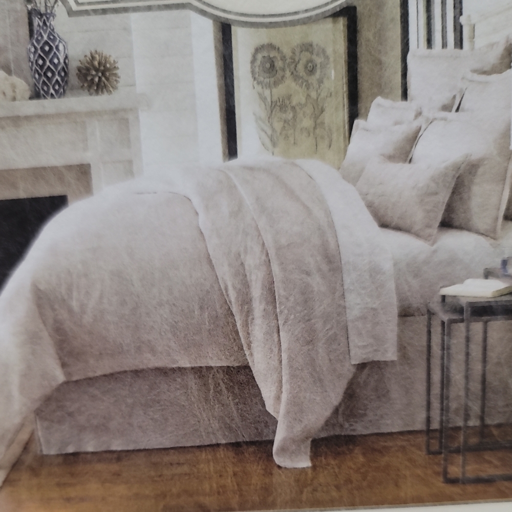Southern Living Heirloom Linen Duvet Cover